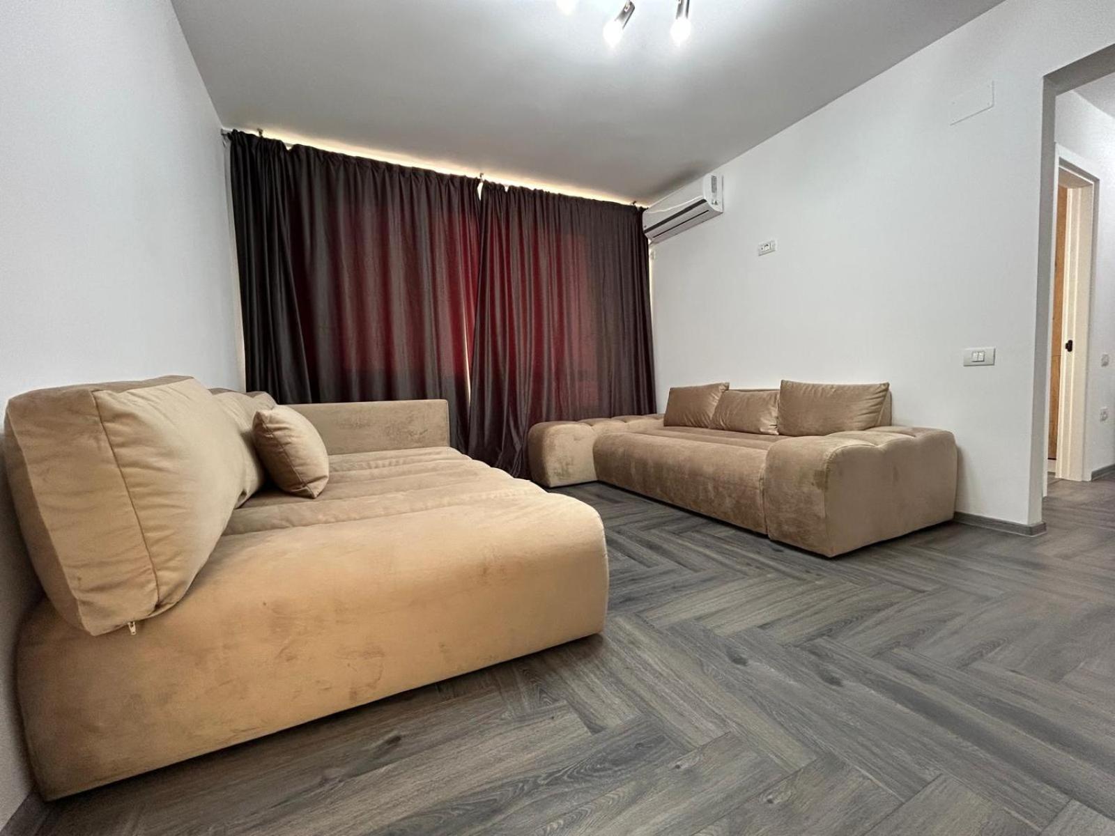 Elit Apartment Craiova Exteriör bild