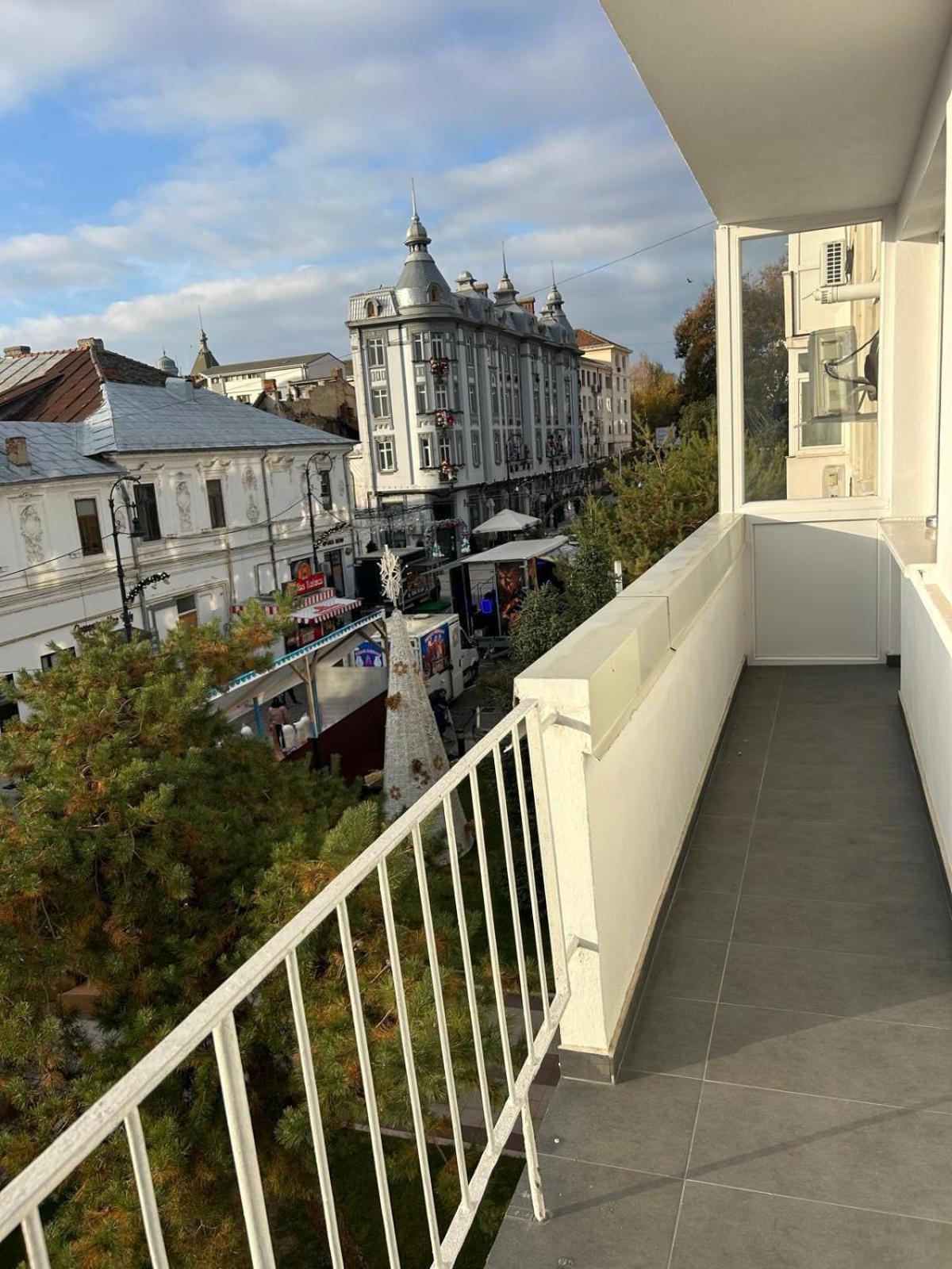 Elit Apartment Craiova Exteriör bild